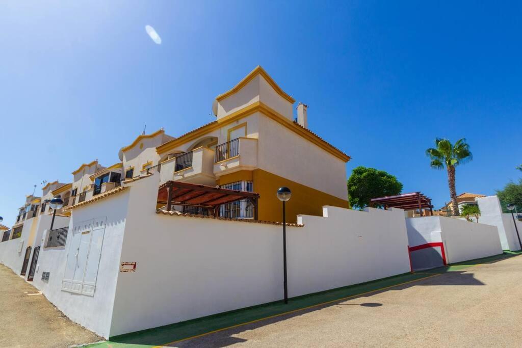 Villa La Casa De Mi Suenos à Torrevieja Extérieur photo